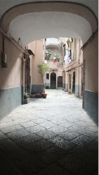 Napoli&Love Apartment Bovio Centro Storico Kültér fotó