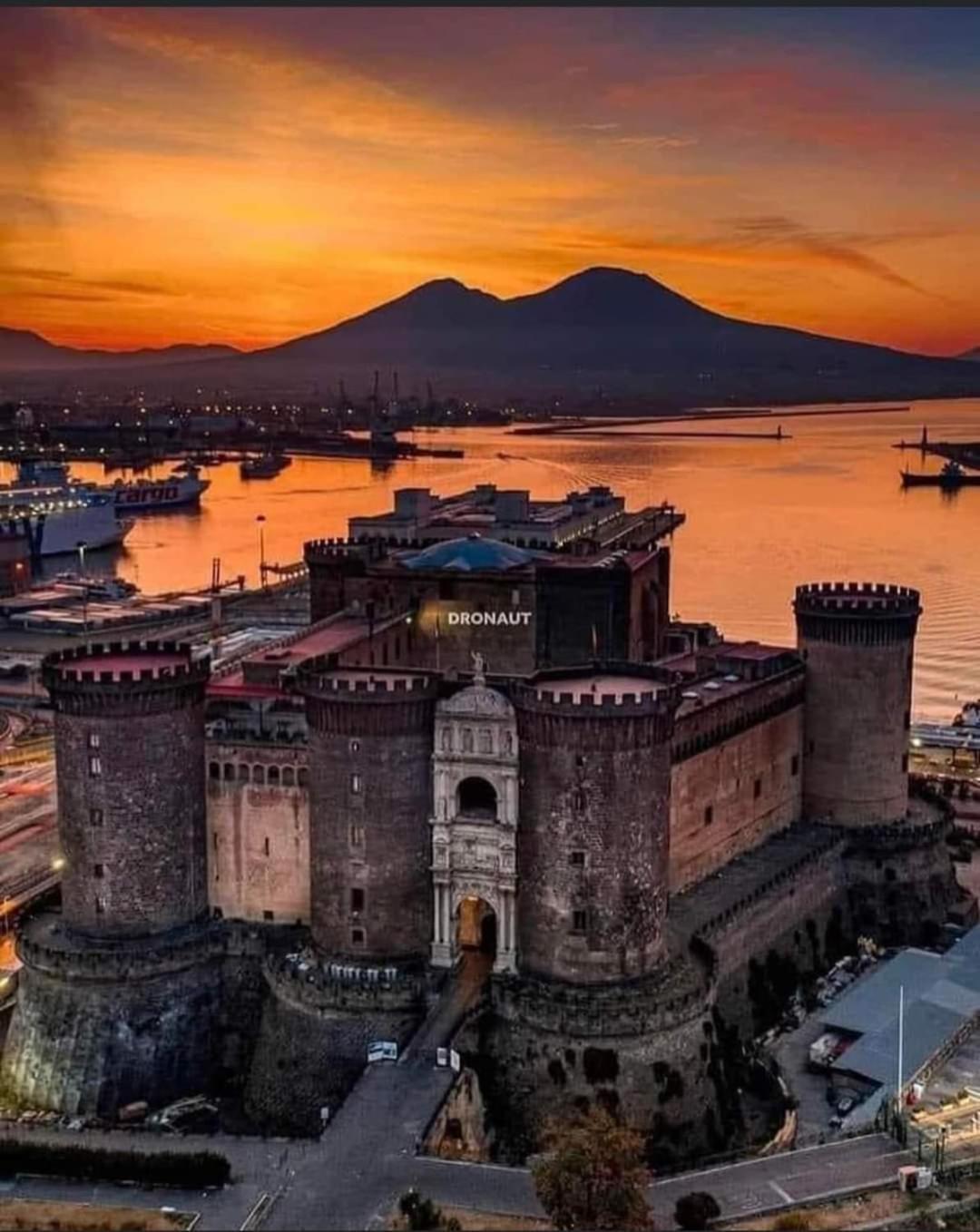 Napoli&Love Apartment Bovio Centro Storico Kültér fotó